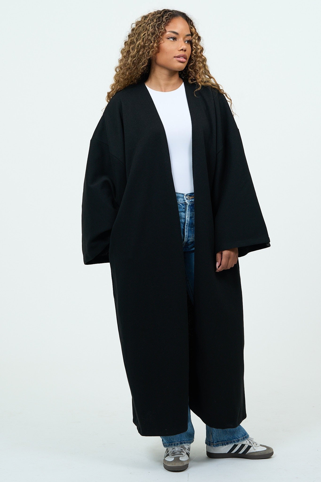 Dicker Basic-Kimono in Schwarz