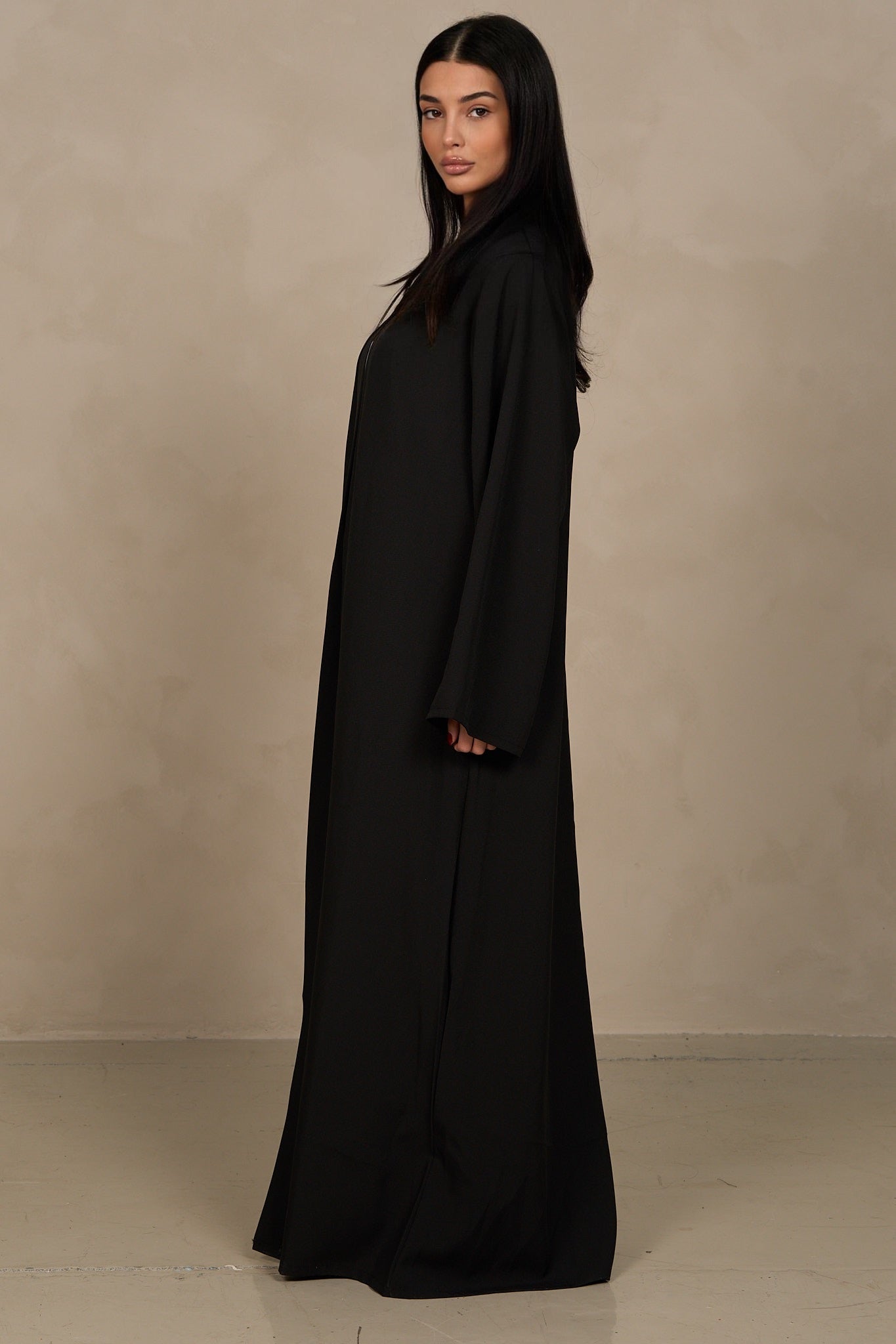 Essential Abaya Regular